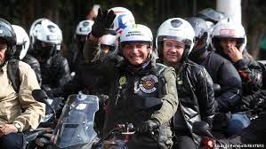 Bolsonaro chega de moto e fala sobre eleições, poder, stf, cpi, economia, lockdown, liberdade e mais. Bolsonaro Faz Ato Com Motociclistas Em Sao Paulo Noticias E Analises Sobre Os Fatos Mais Relevantes Do Brasil Dw 12 06 2021