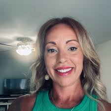 Hair stylist for long layered trim?