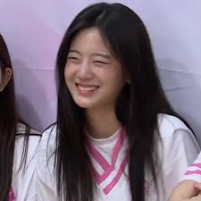9407 likes · 4 talking about this. Fromis 9 Jang Gyuri And Lq Gyuri Image 6250661 On Favim Com