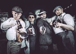 Neben dunkelsten intrigen und kniffligen hinweisen wird ihnen vor es war total spannend mal selber ermittler spielen zu dürfen. Krimi Dinner Fur Firmen Und Gruppen In Deutschland Und Europa Criminal Dinner