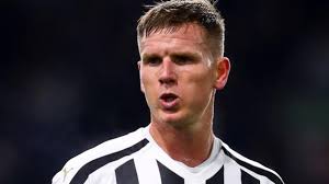 Matt Ritchie: Newcastle winger vows to move