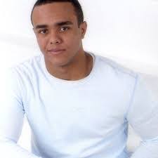 Sean Anselmo's Instagram, Twitter & Facebook