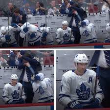 Trainers and doctors from both teams rushed to the ice and. The 8 Best Jokes From A Priceless Screenshot Of John Tavares Article Bardown