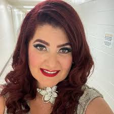 Yolanda Bernard (@yolanda.bernard)