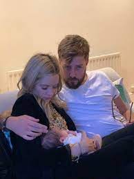 Iain andrew stirling (born 27 january 1988) is a scottish comedian, writer, television presenter, actor, narrator and twitch streamer. Iain Stirling Www Twitch Tv Iainstirling On Twitter When You Re Looking After Your Friend S Baby But The Football S On Thewhitmore