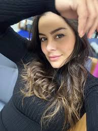 Larissa Riquelme added a new photo.