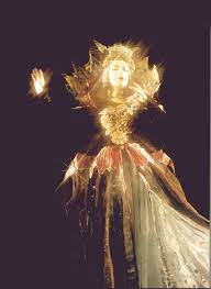 Pamina tritt auf trotz ihres schmerzes hält tamino sein schweigen ein. Munchner Marionettentheater Die Zauberflote