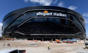 Las Vegas New Raiders Stadium Looks Wild And Imposing All Lit Up In 2020 Stadium Raiders Las Vegas