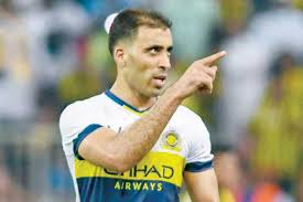 عبدالرزاق حمدالله لاعب النصر السعودي (صور:google) ما فعله حمدلله مؤخرًا أعاد إلى الأذهان تصرفاته السابقة مع الأندية التي لعب لها قبل انضمامه لصفوف النصر، بالإضافة إلى مشاكله مع الجهاز الفني لمنتخب المغرب، الأمر الذي أثر. Ù„Ù…Ø§Ø°Ø§ Ù„Ø§ ÙŠÙ„Ø¹Ø¨ Ø£Ø®ÙŠ Ø´Ù‚ÙŠÙ‚ Ø­Ù…Ø¯Ø§Ù„Ù„Ù‡ ÙŠÙ‡Ø§Ø¬Ù… Ù…Ø¯Ø±Ø¨ Ø§Ù„Ù†ØµØ± ÙˆÙŠÙØªØ­ Ø§Ù„Ù†Ø§Ø± Ø¹Ù„Ù‰ Ø§Ù„Ø¥Ø¯Ø§Ø±Ø© Ø§ÙƒØ³ØªØ±Ø§ Ø³Ø¨ÙˆØ±Øª