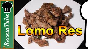 El lomo a lo pobre es la versión menos conocida pero más contundente de nuestro plato bandera el lomo saltado. Como Preparar Lomo De Res Con Cebolla Pimenton Y Vino Blanco Youtube