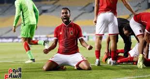 النجم #حسام_عاشور مع لاعبي الأهلي قبل بداية مباراة الأهلي والاتحاد السكندري في الدوري العام #tentv #حسام_عاشور يتحدث مع لاعبي #الأهلى فى ظهوره الأول أمام ناديه. Ù‚ØµØ© Ù‡Ø¯Ù Ø­Ø³Ø§Ù… Ø¹Ø§Ø´ÙˆØ± ÙŠØ³Ø¬Ù„ Ø£Ø³Ø±Ø¹ Ù‡Ø¯Ù ÙÙ‰ ØªØ§Ø±ÙŠØ® Ø§Ù„Ø£Ù‡Ù„Ù‰ Ø§Ù„ÙŠÙˆÙ… Ø§Ù„Ø³Ø§Ø¨Ø¹