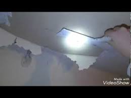 How do you repair hole in popcorn ceiling? How To Remove Peeling Popcorn Ceiling Texture Youtube