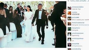 By corinne heller jun 20, 2021 10:01 pm tags Kim Kardashian Und Ihr Hochzeitskleid Spitze Latzchen Stil Sz De