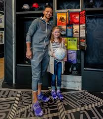 For a while big5 and other shopnsave stores had the old design. Steph Curry Releases Sneaker Co Designed By Girl Who Asked Why Only Boys Sizes Existed