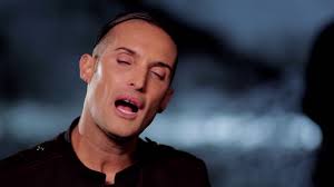 Ala dos Namorados regressa aos palcos e aos discos com João Gil e Nuno  Guerreiro "ao leme"