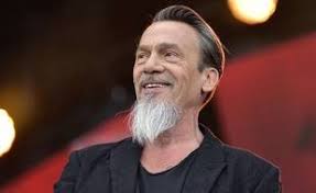 One of the important premises of the show is the quality of the singing talent. The Voice Florent Pagny Regrette La Decision De Tf1 Dans L Affaire Mennel