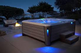 ontdek uw bubbelbad jacuzzi of whirlpool van hotspring spa in onze showroom van meer dan 3000 m in turnhout een topkwalitei bubbelbad jacuzzi buiten jacuzzi