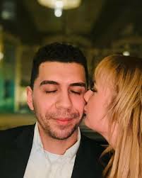 Experience Guns N' Roses Vibe with Live Music in Kansas City