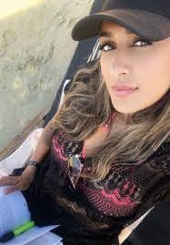 Michelle Bax's Instagram, Twitter & Facebook