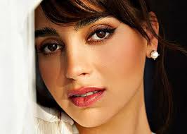 come mi fai sognare — MELISSA BARRERA The Hollywood Reporter (March...