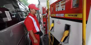 Harga minyak dunia pekan sebelumnya untuk jenis brent berada di level usd 40,41 per barel, dan jenis west texas intermediate (wti) sebesar usd 37,91 per barel. Harga Minyak Dunia Murah Kapan Harga Bbm Di Indonesia Turun Berita Riau Terkini Online Spirit Riau Update