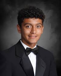 Hollister High AVID program celebrates graduates