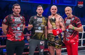 Maybe you would like to learn more about one of these? Tomasz Sarara Obronil Mistrzowski Pas Towarzystwo Sportowe Wisla Krakow