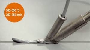 1961 wurde die gesellschaft in eine ag umgewandelt. Linoleum Boden Verschweissen Mit Dem Hg 2620 E Steinel Professional Youtube