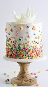 Gateau D 39 Anniversaire Splash De Fruit Loops Et Milk Splash D39anniversaire Fruit Gateau Anniversaire Facile Idee Gateau Gateau D Anniversaire Facile