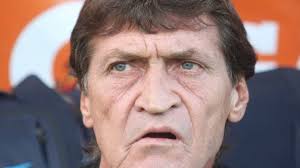 Falcioni está en villa domínico. The Emperor This Is How Julio Cesar Falcioni Did In All The Clubs Where He Directed Ruetir