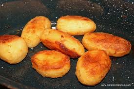 How To Roast Potatoes Irish Or English Style Roasted Potatoes Roast Potatoes English Roast