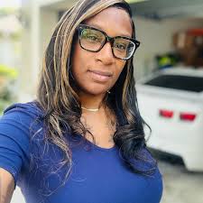 Do you grease or spray mini cake tins?