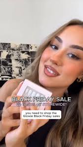 Glowie is Elle Magazine approved 💅🏼 Our best-selling 'Hailey' nails have  been featured in Elle more than once, and have sold out over FIVE times.  (And we're about to sell out again,