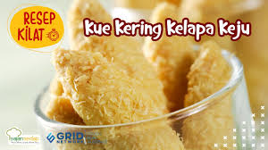 Masukkan susu bubuk dan tepung terigu sambil diayak, aduk dengan sendok kayu. Resep Kue Kering Natal Kue Kering Kelapa Keju Yang Gurih Dan Manis Youtube