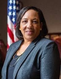 Tammy Street's Instagram, Twitter & Facebook