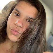 Courtney Kenny's Instagram, Twitter & Facebook