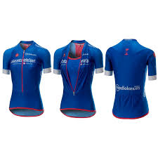 Part of castelli's giro d'italia 2020 collection, the competizione jersey is the official fan jersey of this year's race. Castelli Giro D Italia Climber S W Jersey Bullbike