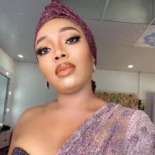 Kate Isi Julius (@kattysmagnificentcouture) • Instagram photos and videos