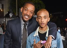 Jaden ha frequentato la new village leadership academy prima di essere educato a casa dei suoi genitori. Jaden Smith S Dad Will Smith Trolled Him By Parodying His Music Video Teen Vogue