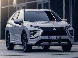 Mitsubishi has just taken the wraps off the facelifted 2021 eclipse cross that will land in japan, australia, and new zealand before the end of the year and hit north american shores in the first quarter of 2021. Mitsubishi Eclipse Cross Specs Photos 2021 Autoevolution