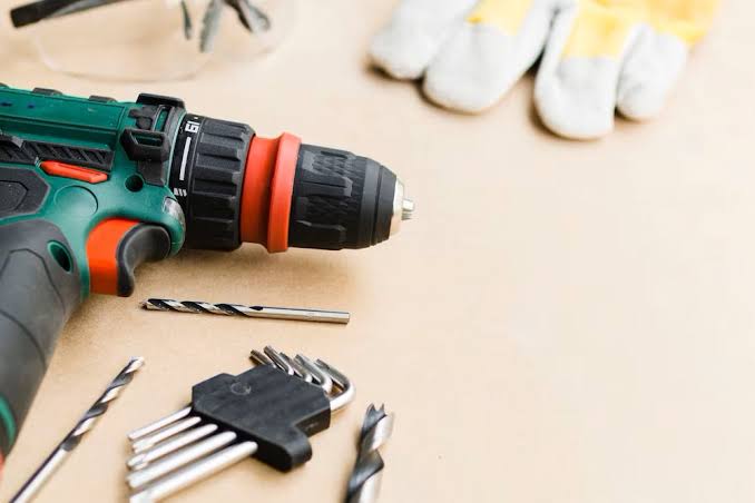 Naprawa elektronarzędzi Warszawa - Milwaukee i DeWalt - ZabrON - serwis  elektronarzędzi i robotów koszących