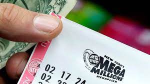 Powerball And Mega Millions Have Combined Jackpot Of Nearly 1 Billion Powerball Drawing Powerball Drawing Stand