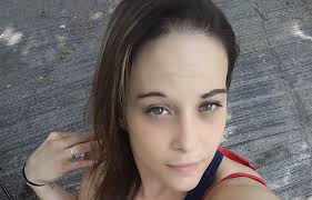 EPISODE 425: Amber Arnett Part 1