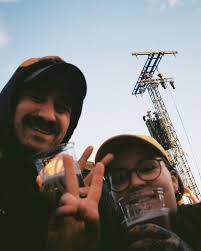 Ser ut som jeg sprayer naken på første der og på andre bildet ser det ut  som jeg har deeeen bennern men ække det er bare ronpetasken min som jeg har  dyser