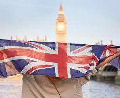 Glöm ej en omvandlare för vägguttag! 50 Saker Jag Alskar Med Storbritannien Go Blog Ef Blog Sverige
