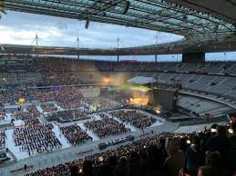Une histoire vieille comme le monde ! Photos At Stade De France