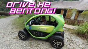 Dibawa masuk oleh tc euro cars selaku pemegang francias tunggul jenama renault di malaysia, renault twizy didatangkan dengan dua varian iaitu urban dan cargo. Renault Twizy Kena Beli Part 5 Youtube