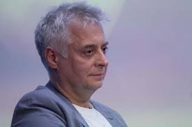 Jacek Stalewski, prezes Grandes Kochonos, żegna się z branżą reklamową