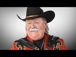 Horacio Mata's Instagram, Twitter & Facebook