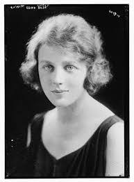 Edna Vickers's Instagram, Twitter & Facebook